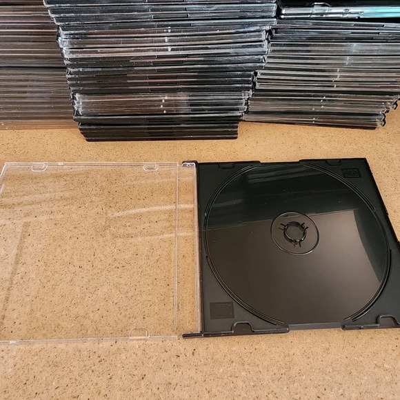 80 X New Thin Hard Plastic CD Jewel Cases Clear Front Black Back - Picture 3 of 6